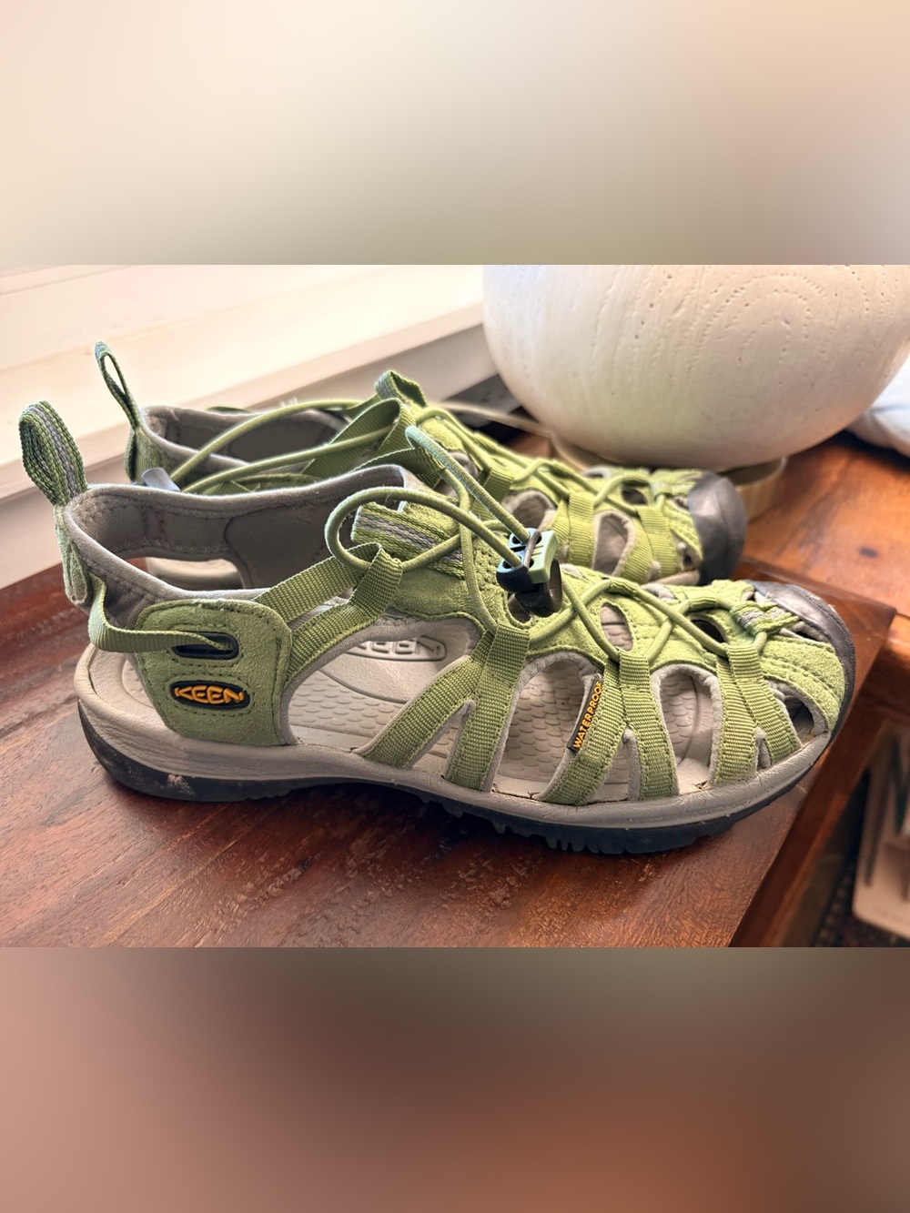 Keen Olive Green Strap Sandals with Bungee Closure